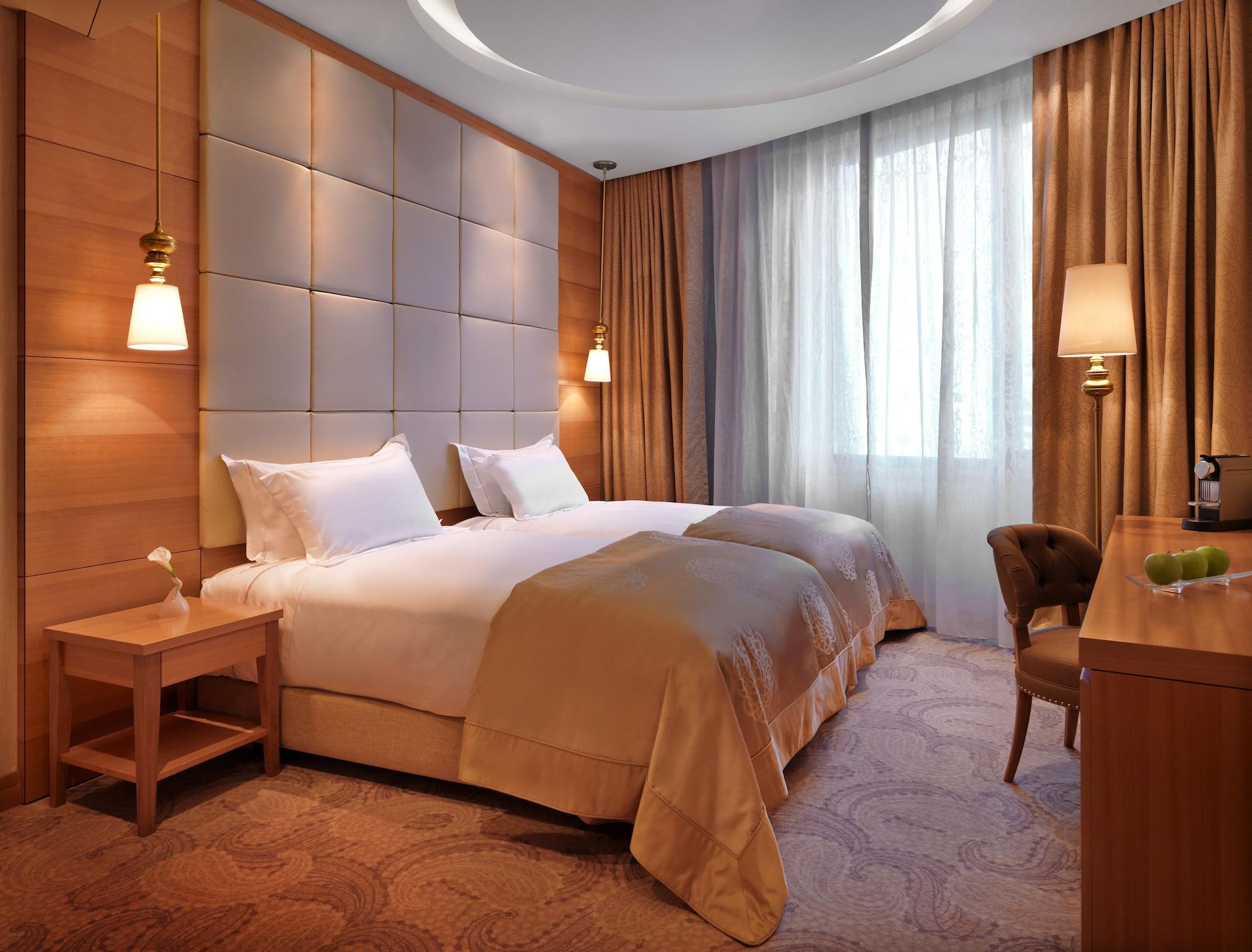 Bilgah Beach Hotel Экстерьер фото A room at the hotel