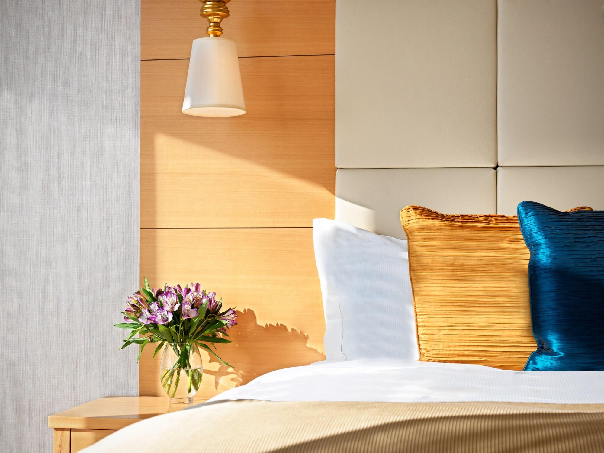 Bilgah Beach Hotel Экстерьер фото A bedroom at the hotel