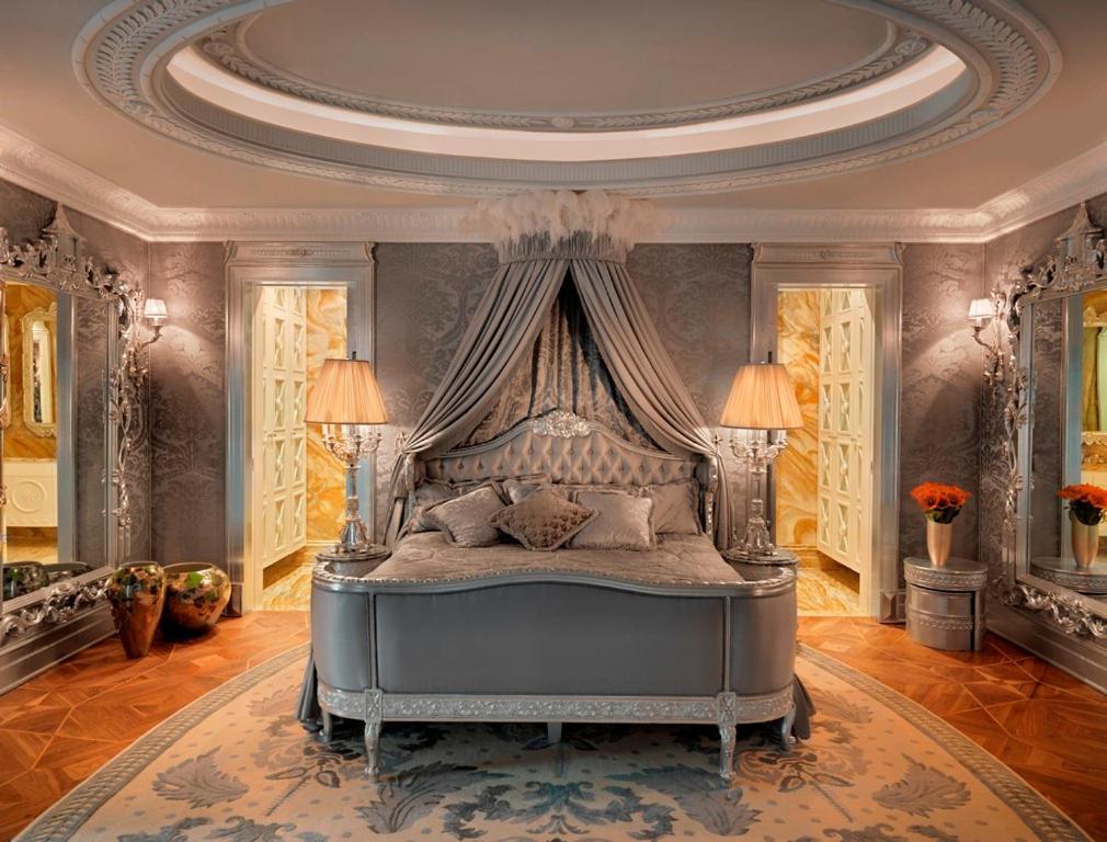 Bilgah Beach Hotel Экстерьер фото A bedroom at the Four Seasons Hotel, Moscow